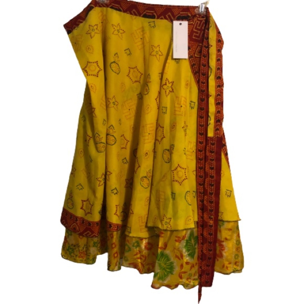 Reversible sarong-style skirt